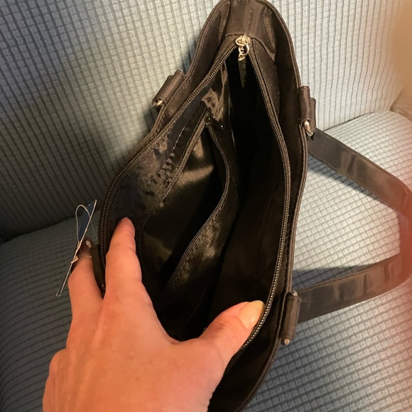 SOLD. Disney Tinkerbell handbag - Picture 2 of 2